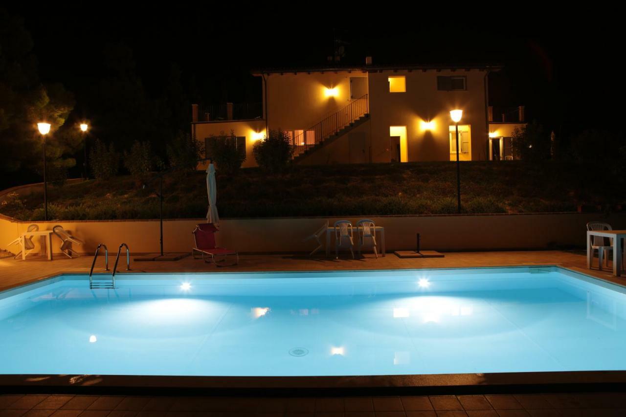 Agriturismo Terra Dei Falchi Castilenti Buitenkant foto